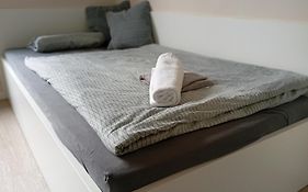 Studio Suite Near University